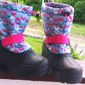 Girl's snow boots